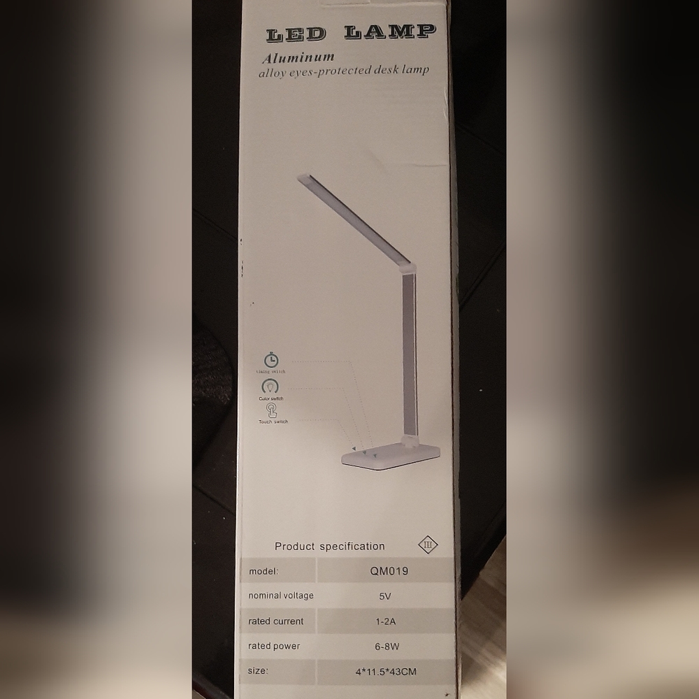 Led desk lamp